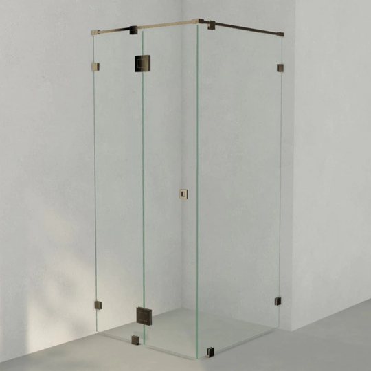 INR Iconic Nordic Rooms Dusjhjørne ARC 15 Måltilpasset Messing / Timeless Klart Glass